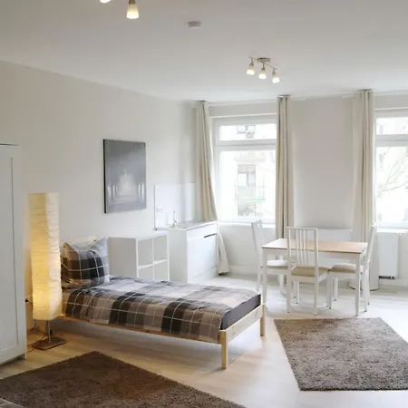 Aparthotel Monteurzimmer & Fur Herren *